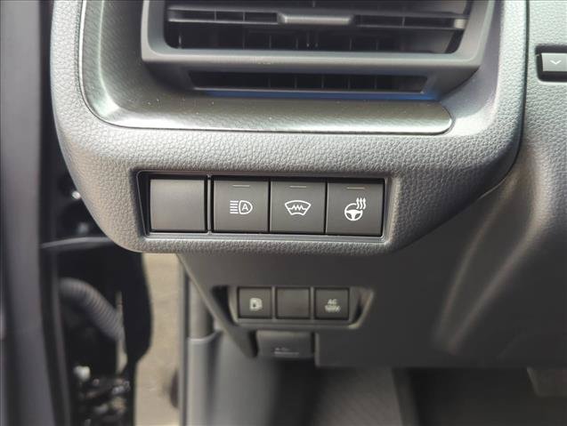 New 2026 Toyota Prius Plug-In Hybrid FWD image 12