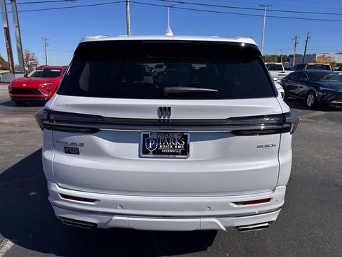 New 2026 Buick Enclave Avenir image 10