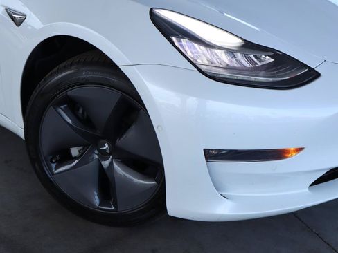 Used 2018 Tesla Model 3 Mid Range RWD image 4