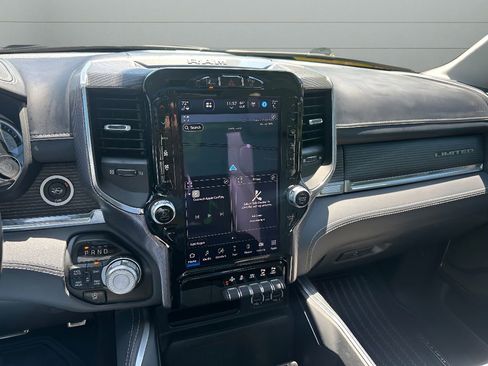 Used 2022 RAM 1500 Limited AWD/4WD image 23