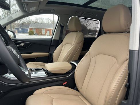 Certified 2025 Audi Q7 3.0T Prestige w/ Prestige Package image 19