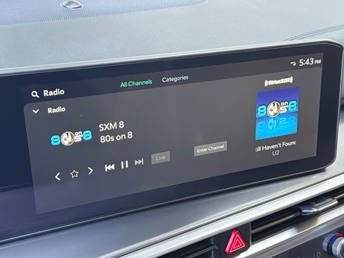 Used 2025 Kia Sorento S FWD image 8