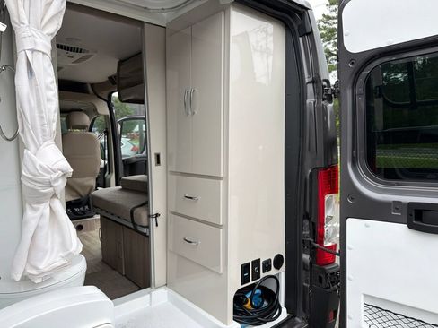 Used 2022 RAM ProMaster 1500 w/ Premium Convenience Group (B) FWD image 44