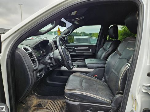 Used 2020 RAM 2500 Laramie w/ Night Edition AWD/4WD image 10