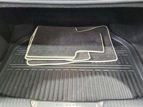 Used 2019 Jaguar XJ AWD image 31