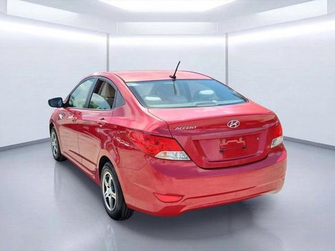 Used 2012 Hyundai Accent GLS FWD image 3