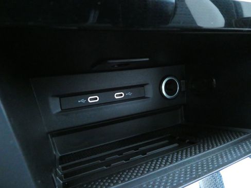 New 2026 Volkswagen Taos SEL AWD/4WD image 8