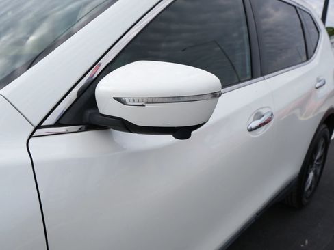 Used 2015 Nissan Rogue SL image 12