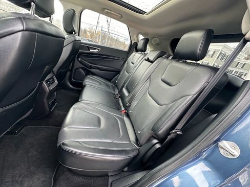 Used 2018 Ford Edge Titanium w/ Equipment Group 301A image 16