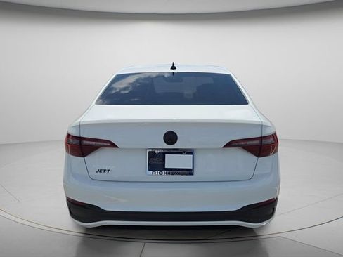 Used 2022 Volkswagen Jetta Sport FWD image 5