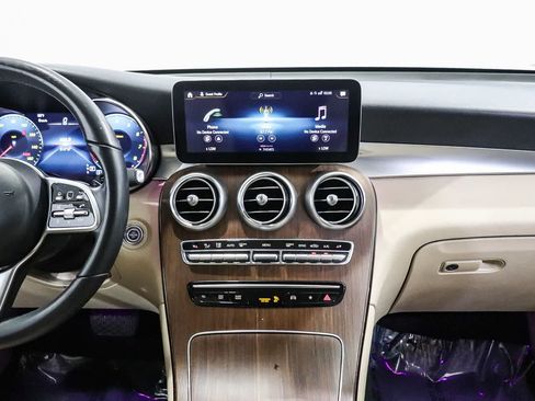 Used 2022 Mercedes-Benz GLC 300 image 13