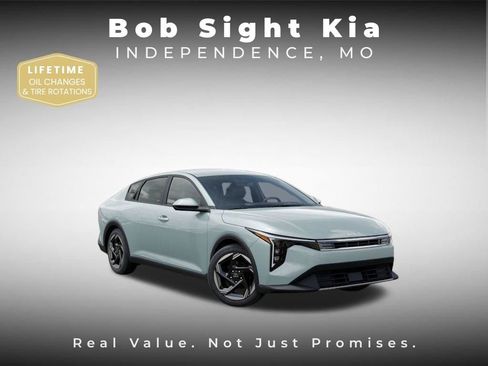 New 2026 Kia K4 EX image 8