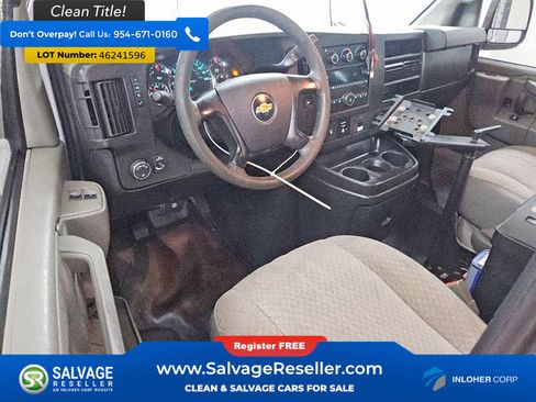 Used 2016 Chevrolet Express 2500 RWD image 11