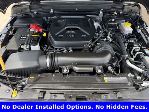 Used 2025 Jeep Wrangler Unlimited Sport AWD/4WD image 26