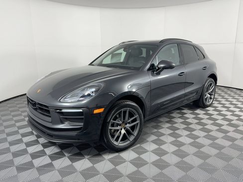 Certified 2026 Porsche Macan AWD/4WD image 1
