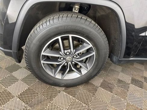 Used 2018 Jeep Grand Cherokee Limited AWD/4WD image 28