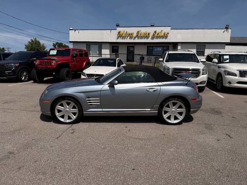 Used 2005 Chrysler Crossfire Limited RWD image 1