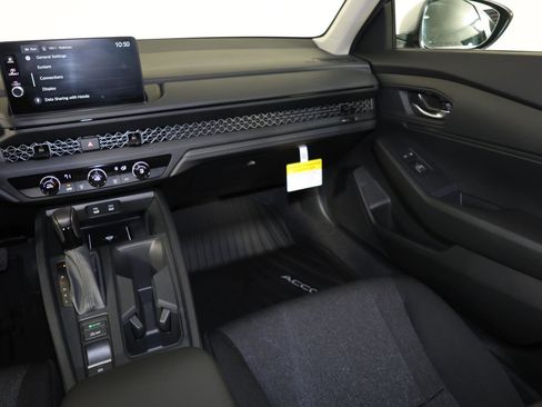 New 2026 Honda Accord LX image 9