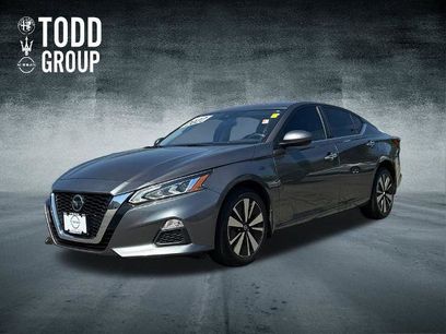 Certified 2022 Nissan Altima 2.5 SV