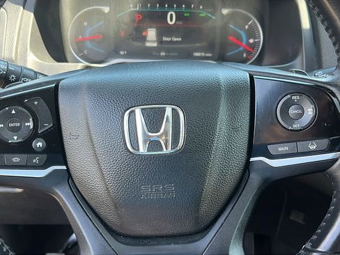 Used 2019 Honda Pilot Touring image 12