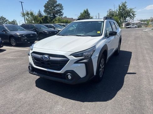 Used 2025 Subaru Outback Premium w/ Popular Package #1A image 7