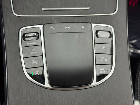 Used 2021 Mercedes-Benz GLC 300 w/ Premium Package image 31