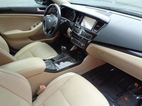 Used 2014 Kia Cadenza Premium w/ Luxury Package FWD image 13