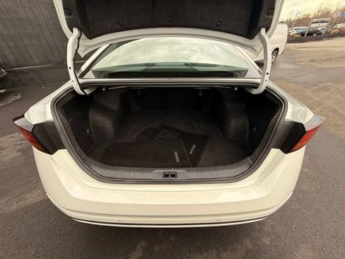 Used 2024 Nissan Altima 2.5 SV image 13