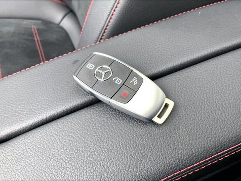 Certified 2023 Mercedes-Benz GLA 250 4MATIC image 10