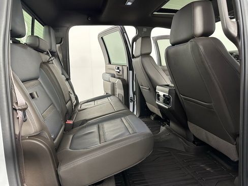 Used 2022 GMC Sierra 3500 Denali w/ Denali Ultimate Package image 28