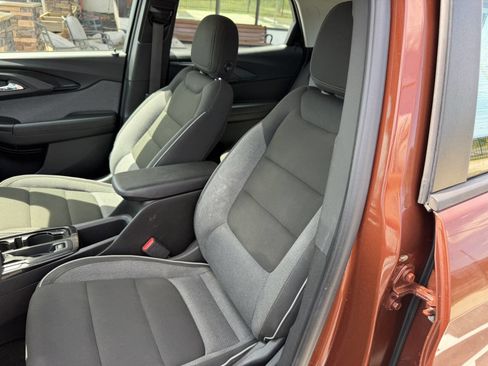 Used 2021 Chevrolet TrailBlazer LS FWD image 27