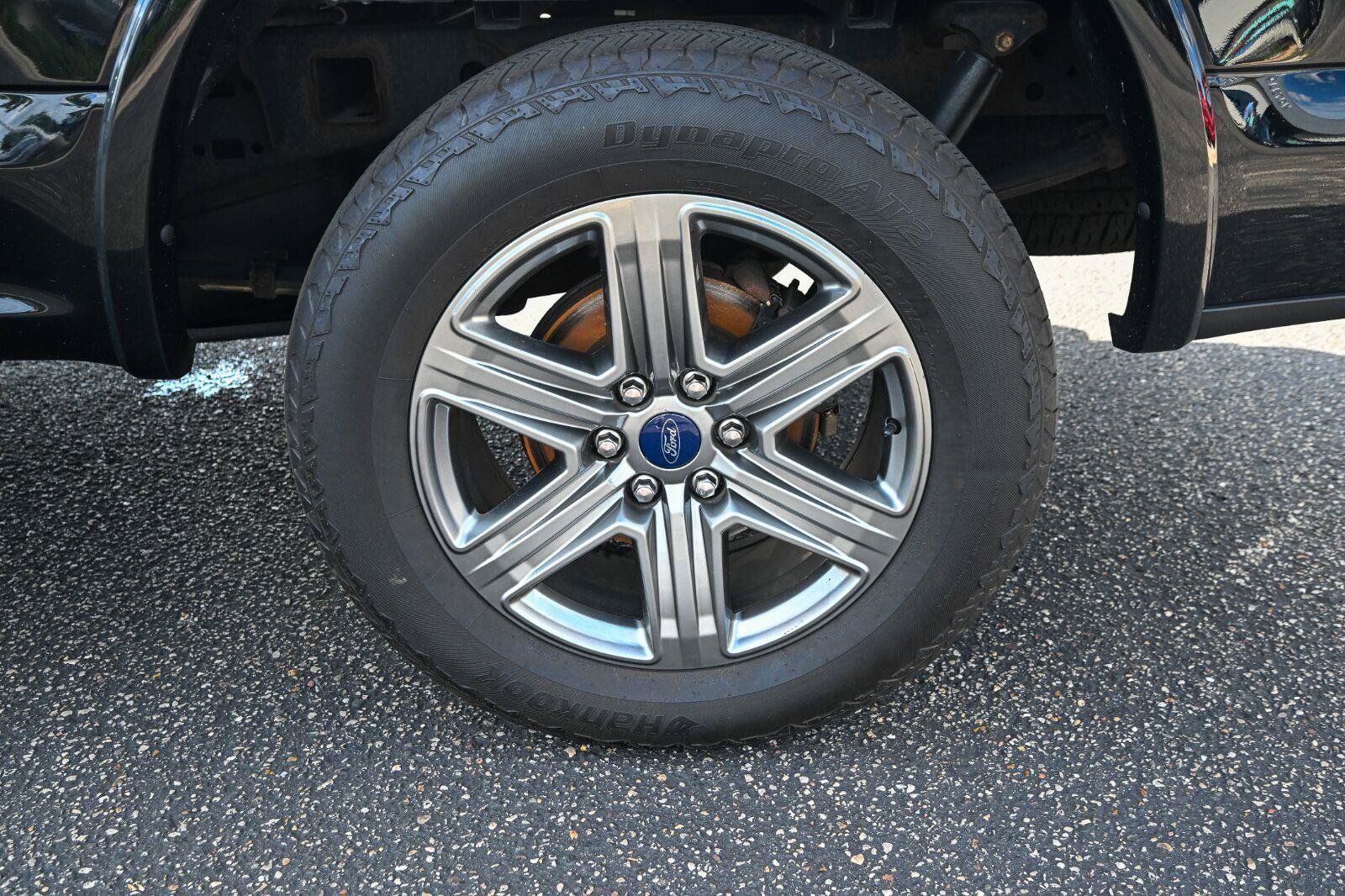 Certified 2018 Ford F150 Lariat w/ Equipment Group 502A Luxury AWD/4WD image 13