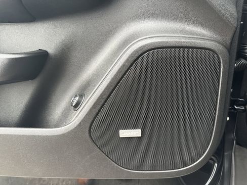 Used 2025 Chevrolet Blazer RS image 23