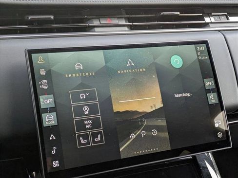 Used 2025 Land Rover Range Rover Sport SE image 11