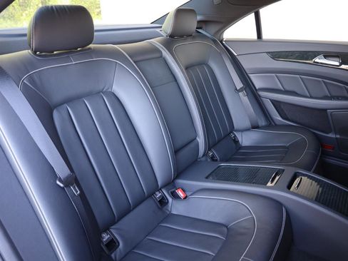 Used 2015 Mercedes-Benz CLS 400 image 21