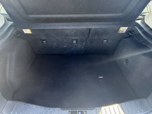 Used 2015 Ford Focus SE w/ SE Sport Package FWD image 23