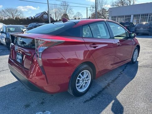 Used 2017 Toyota Prius Two w/ Prius Two Safety Plus Package image 5