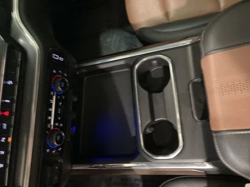 Used 2024 Chevrolet Silverado 3500 High Country w/ Technology Package image 18