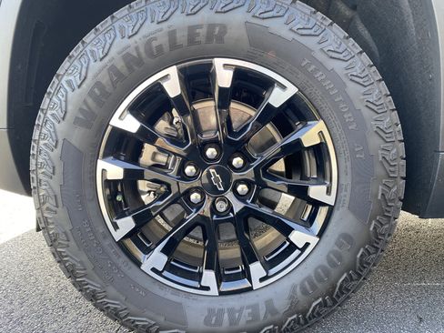 Used 2026 Chevrolet Traverse Z71 w/ Driver Confidence Package image 42