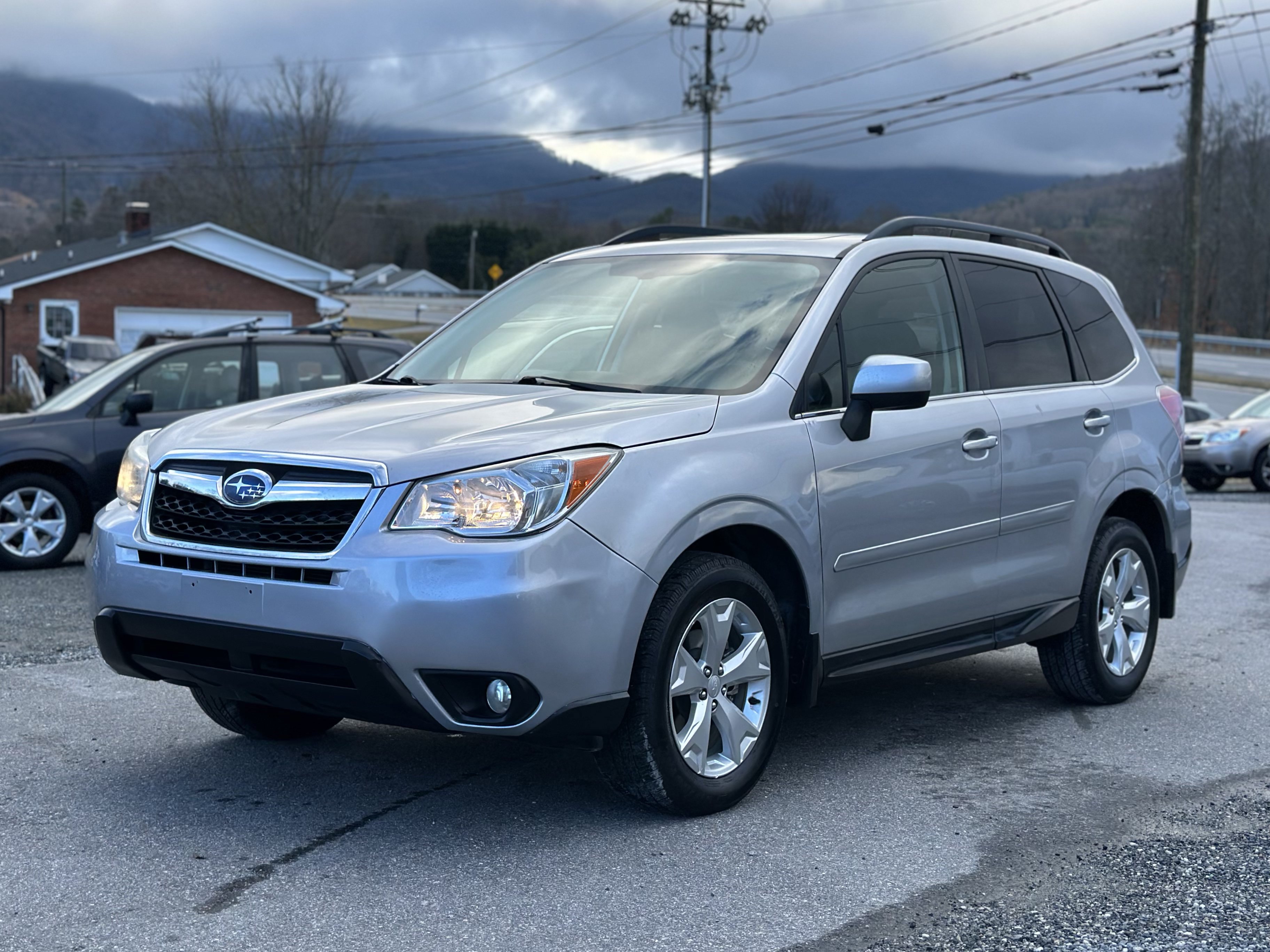 Used 2014 Subaru Forester 2.5i Limited AWD/4WD image 7