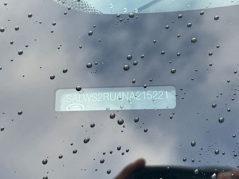 Used 2022 Land Rover Range Rover Sport HST image 28