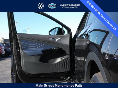 New 2025 Volkswagen ID.4 Pro S image 25