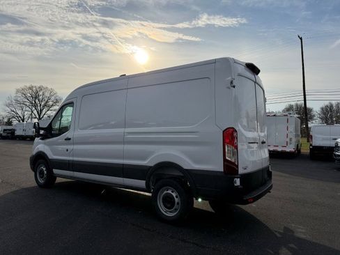 New 2026 Ford Transit 250 148 Medium Roof RWD image 5