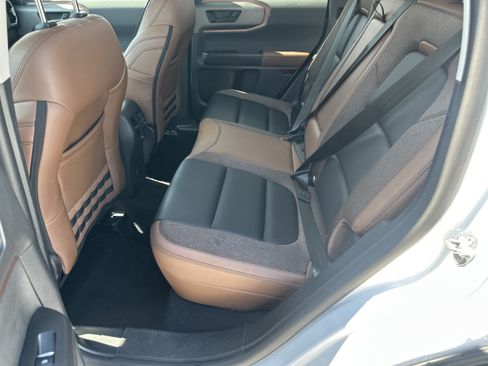 Used 2025 Ford Bronco Sport Outer Banks AWD/4WD image 17