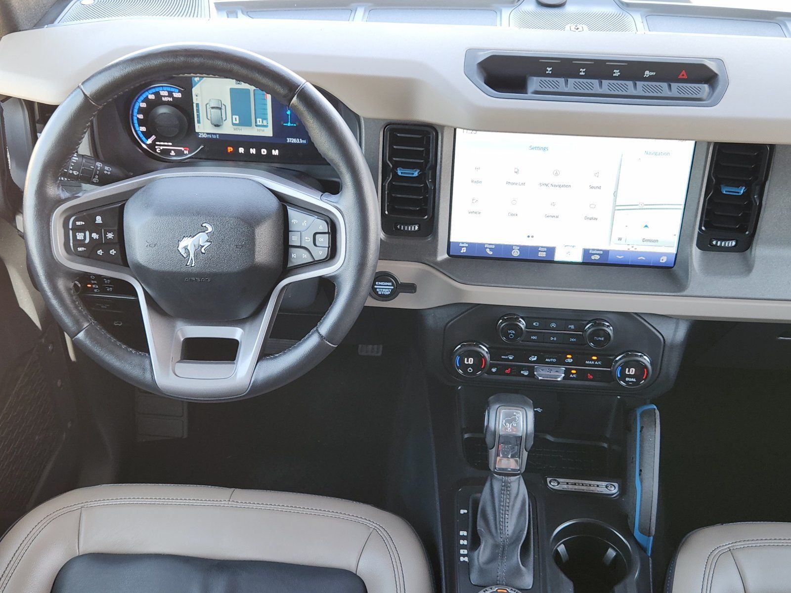 Used 2024 Ford Bronco Wildtrak AWD/4WD image 30