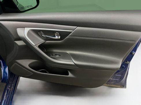 Used 2018 Nissan Altima 2.5 SR image 32