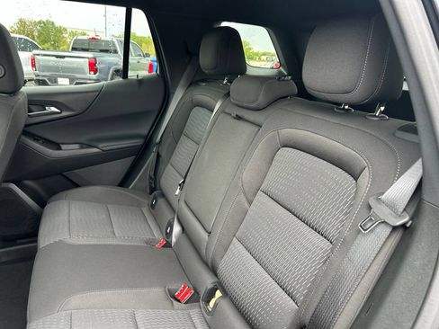 Used 2026 Chevrolet Equinox LT AWD/4WD image 33