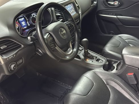 Used 2021 Jeep Cherokee Latitude Lux FWD image 26