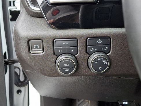 Certified 2024 Chevrolet Silverado 1500 LT AWD/4WD image 25