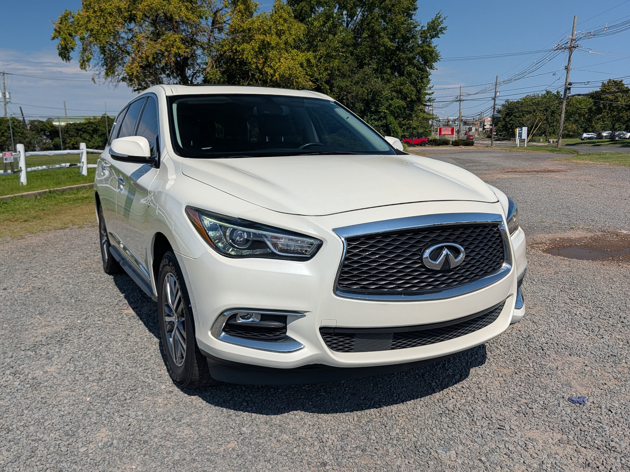 Used 2020 INFINITI QX60 Pure AWD/4WD image 3